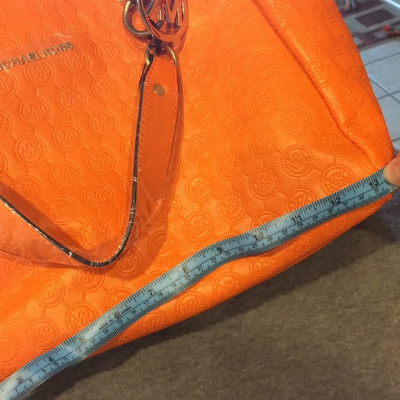 Michael Kors NWT Orange colot - Picture 2 of 8